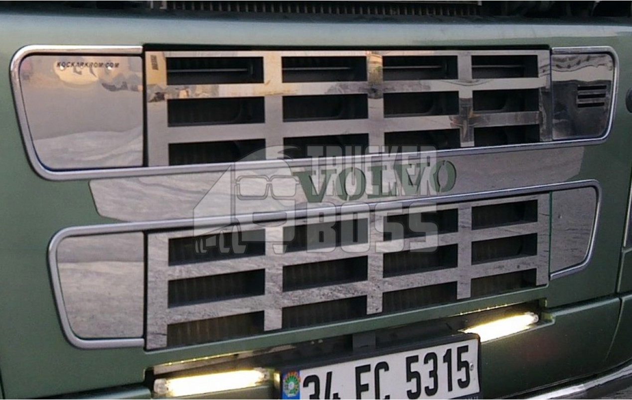 Накладки на передню решітку нижня частина VOLVO FH12 з нержавіючої сталі