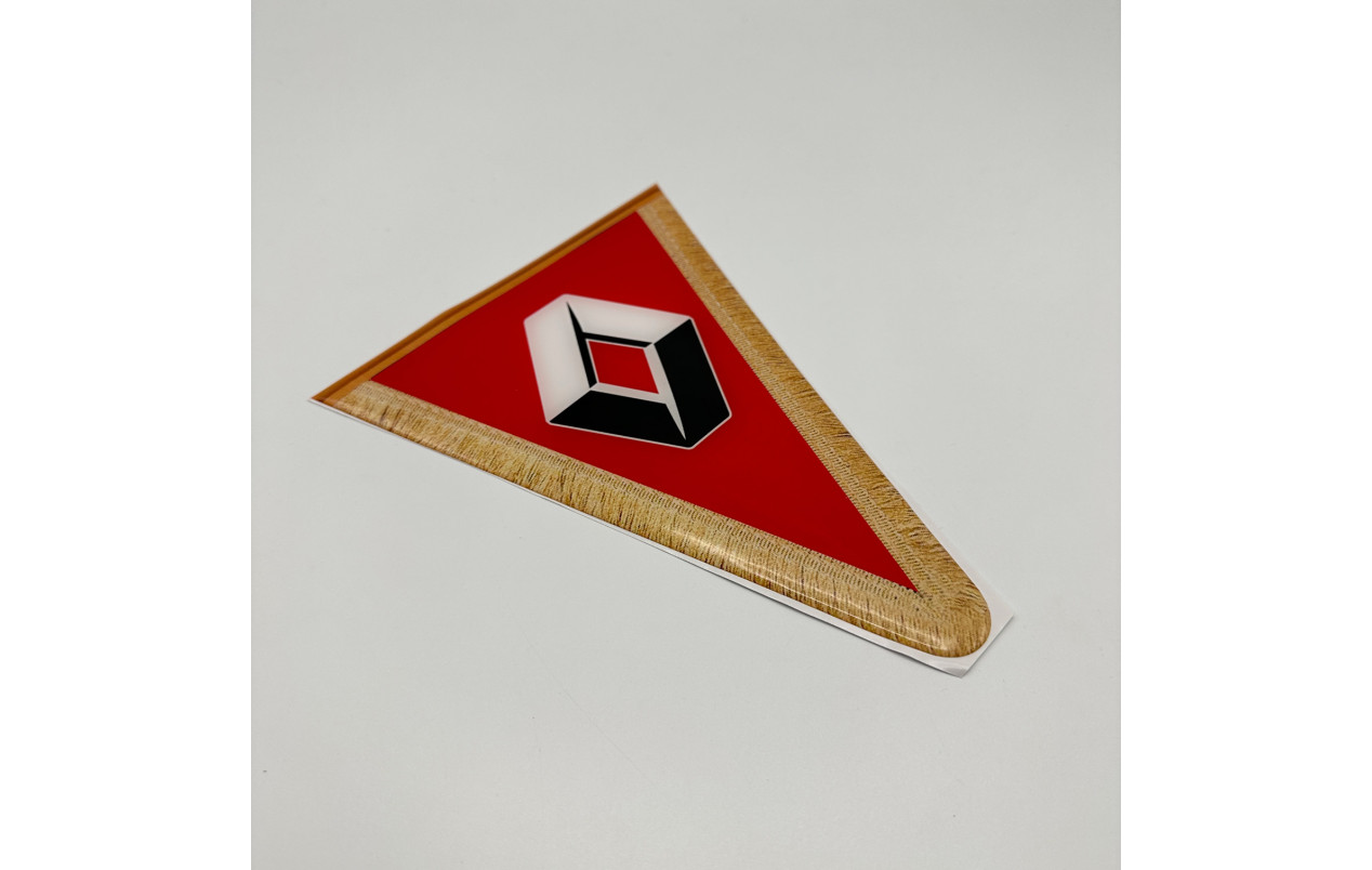 Renault Треугольная наклейка "Вымпел" Красная