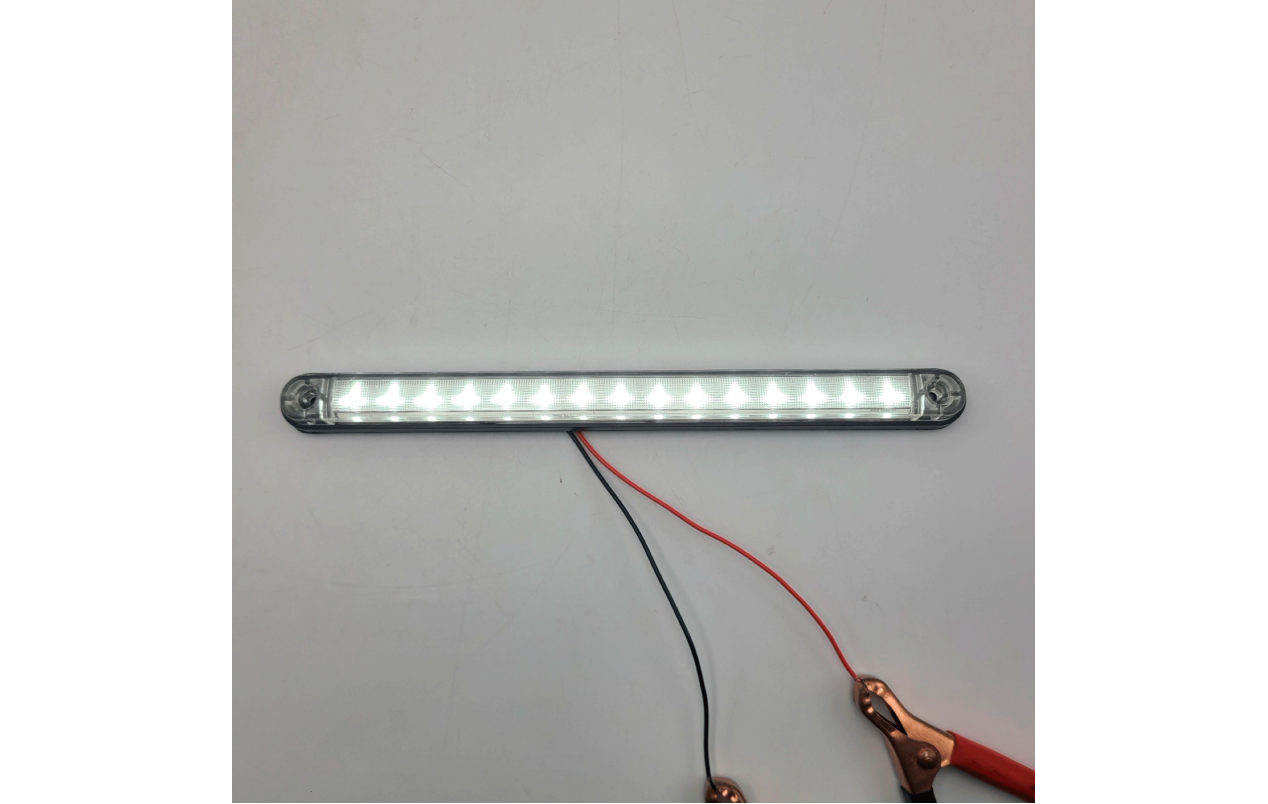 Габаритный фонарь Белый 24v 15LED NOKTA