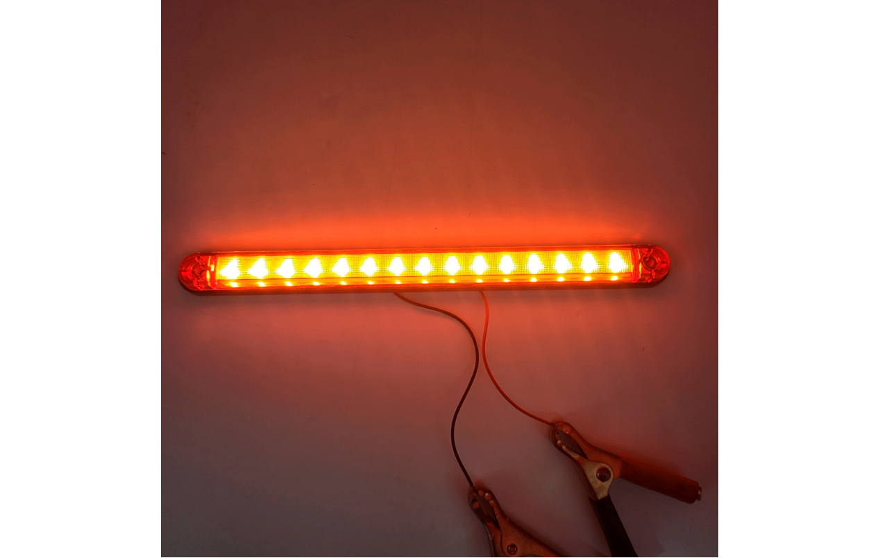 Габаритный фонарь Красный 24v 15LED NOKTA