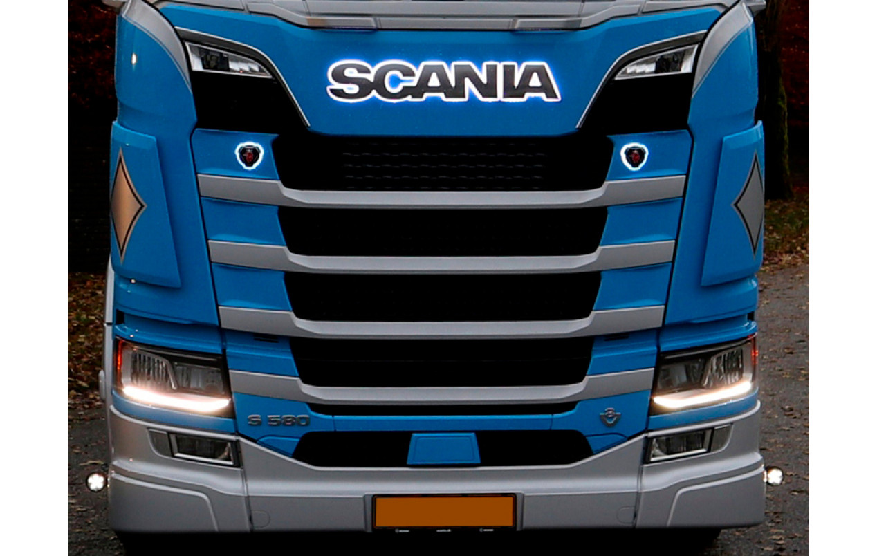 Эмблема с подсветкой SCANIA LED 001 Желтая