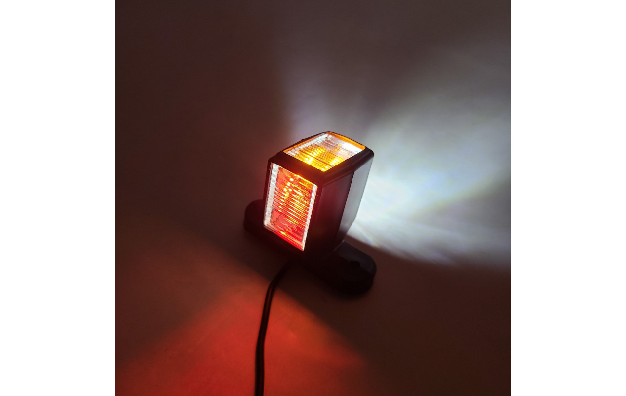 Габарит прицепа трехцветный Superpoint 8 см LED 12-24v