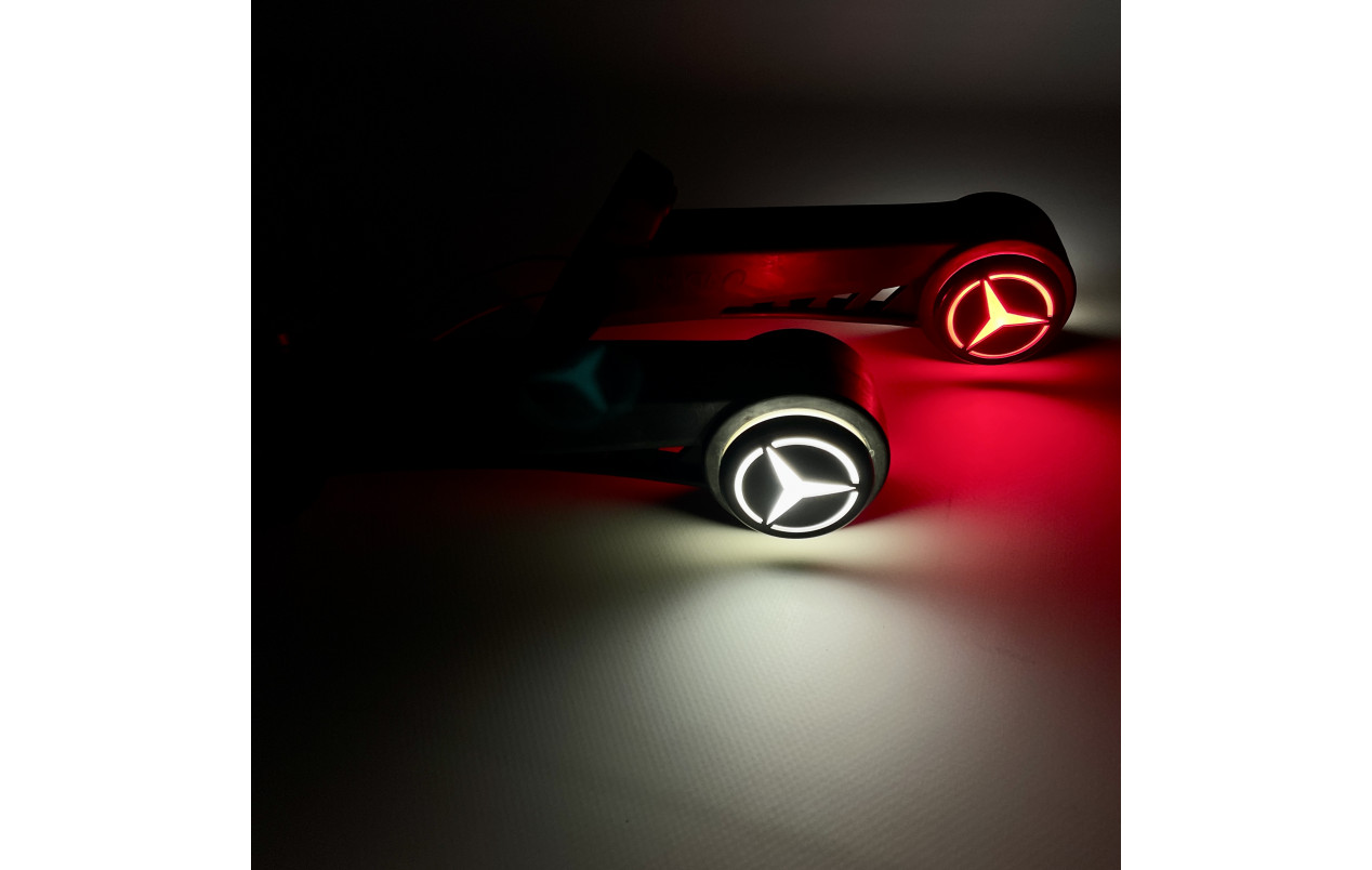 Габаритный фонарь с логотипом Mercedes 24v 20см