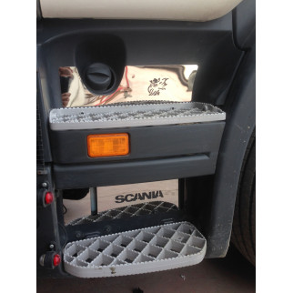 Накладки на ступеньки внутренние Scania 2004-2016 нержавейка