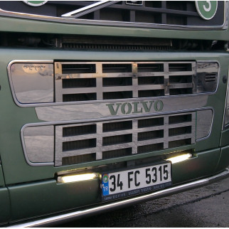 Накладки на передню решітку низ VOLVO FH12 з нержавіючої сталі