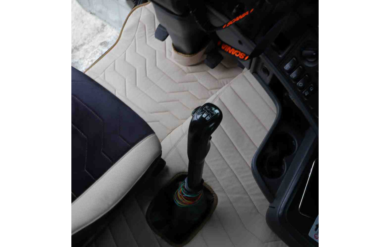Коврик 3D Экокожа SCANIA R 2004-2013; МКПП, бежевый