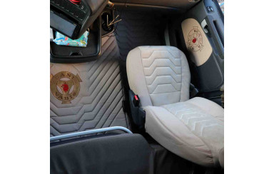 Коврик 3D Экокожа SCANIA R 2014-2016; рестайлинг 2017; АКПП, бежевый, перфорация