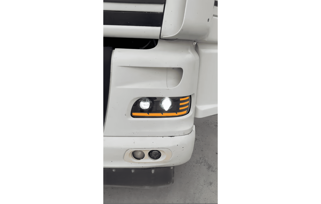 Фара DAF XF95-105, CF Євро-3/5 LED DRL Права