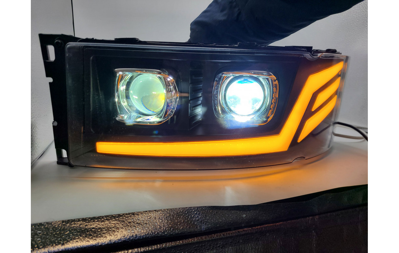 Фара Scania P,G,R,T [4-5 серія] LED DRL Левая