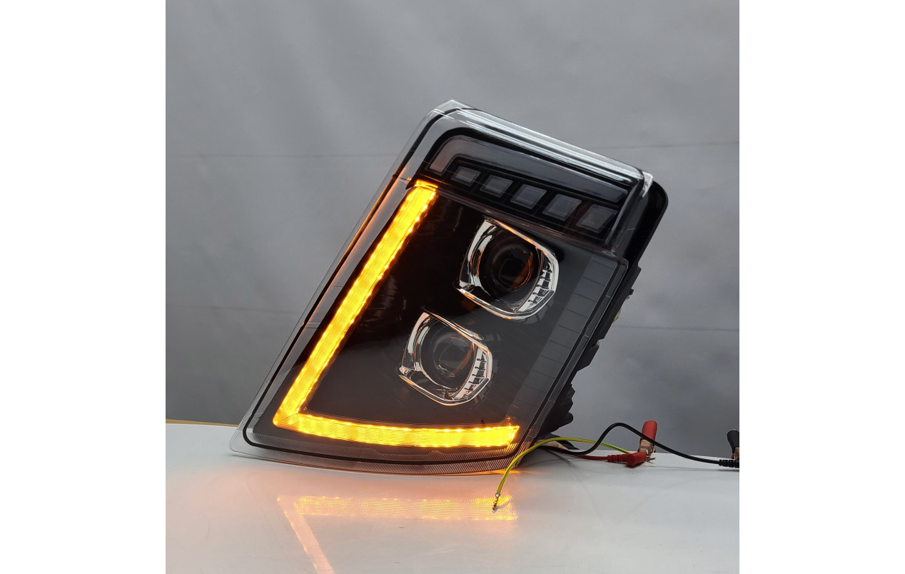 Фара VOLVO FH, FM E5 LED DRL Правая