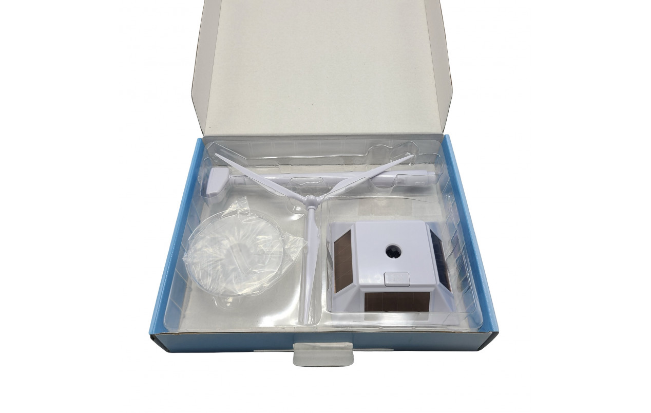 Солнечный ветряк в кабину грузовика