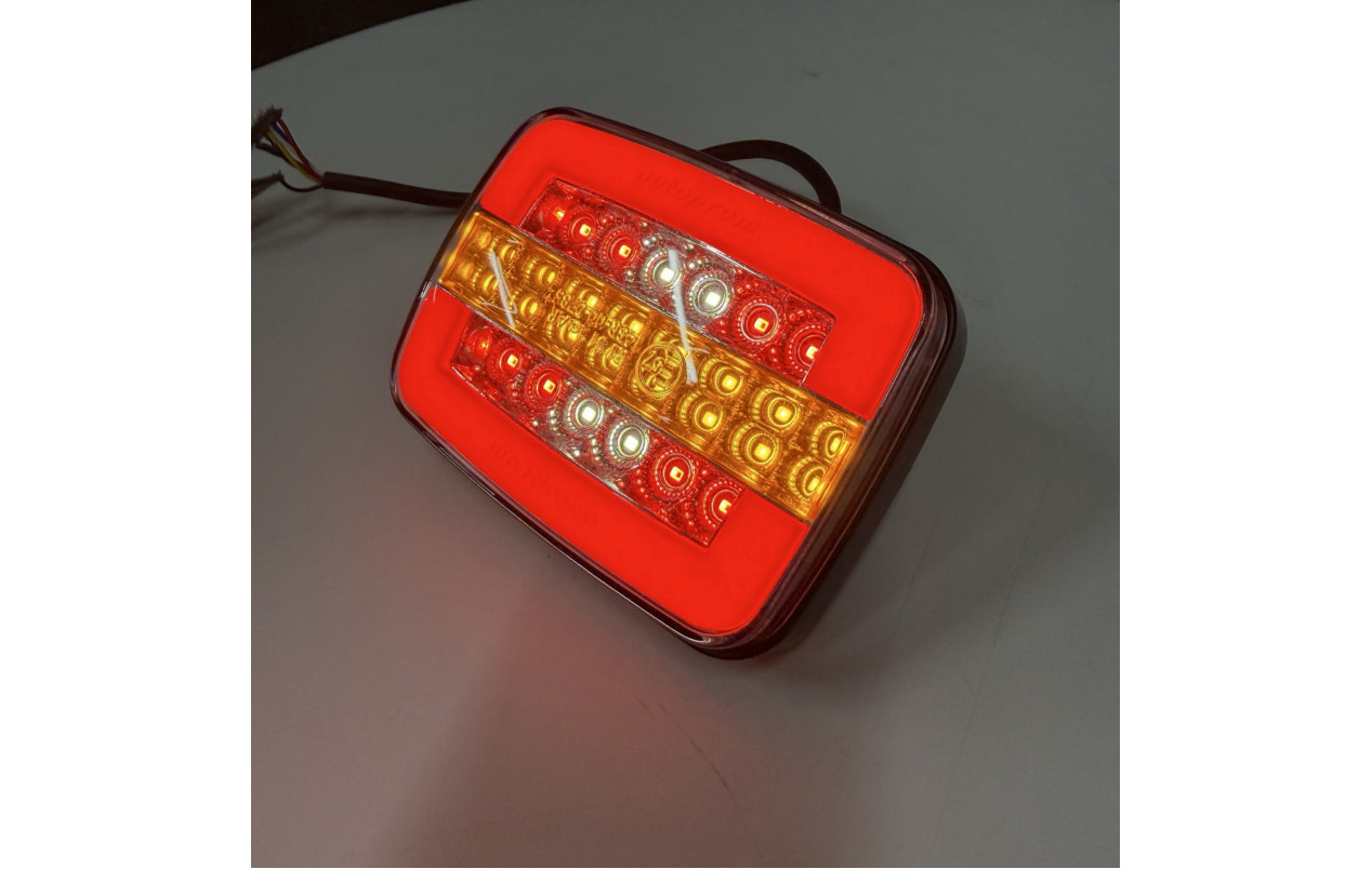 Фонарь задний универсальный CERAY 24v